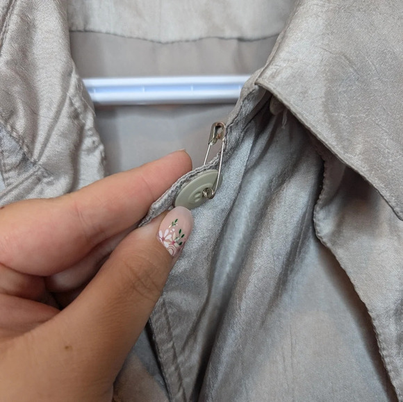 Vintage Town & Country Millennium Silver Sheen Button Front  Trench Coat 9/10 - Picture 8 of 11